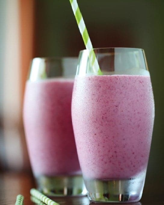 Haskap, pear and raspberry smoothie